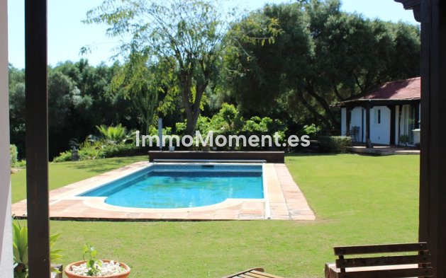 Reventa - Villa - Sotogrande - Sotogrande Costa