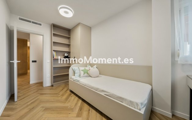 Wiederverkauf - Wohnung - Marbella - Nueva Andalucía