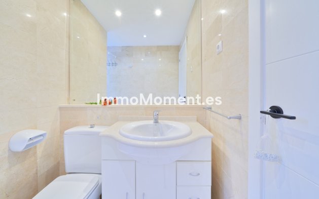 Resale - Apartment - Marbella - Elviria