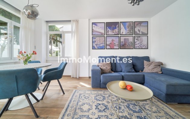 Resale - Apartment - Marbella - Elviria