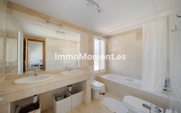 Wiederverkauf - Wohnung - Marbella - Nueva Andalucía