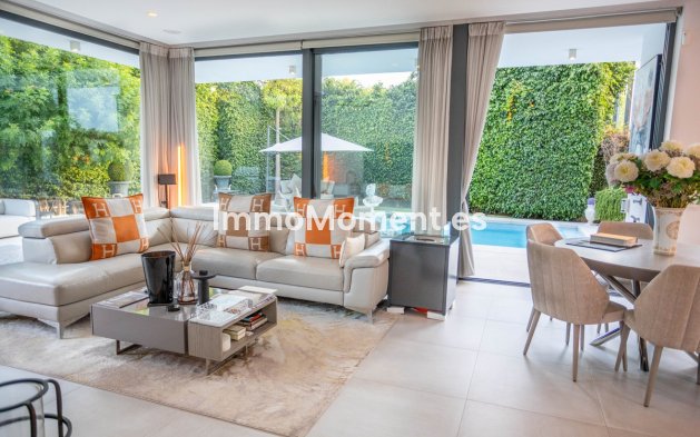 Revente - Villa - Estepona  - Estepona Centro