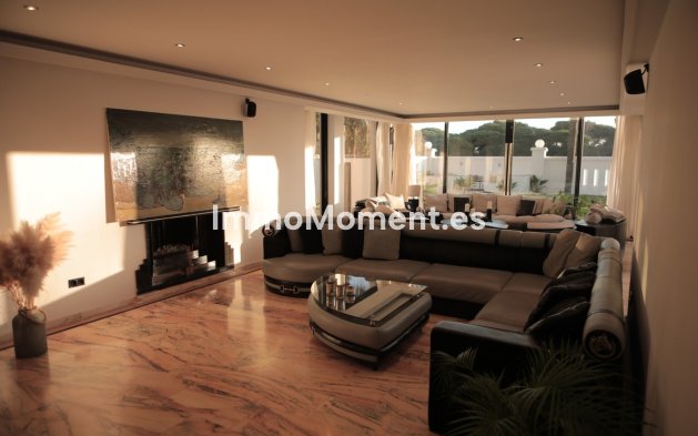 Wiederverkauf - Villa - Marbella - Artola