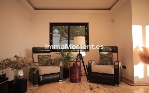 Wiederverkauf - Villa - Marbella - Artola