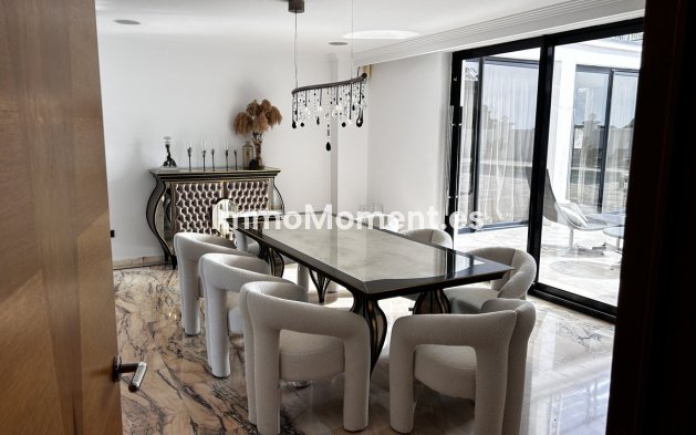 Wiederverkauf - Villa - Marbella - Artola