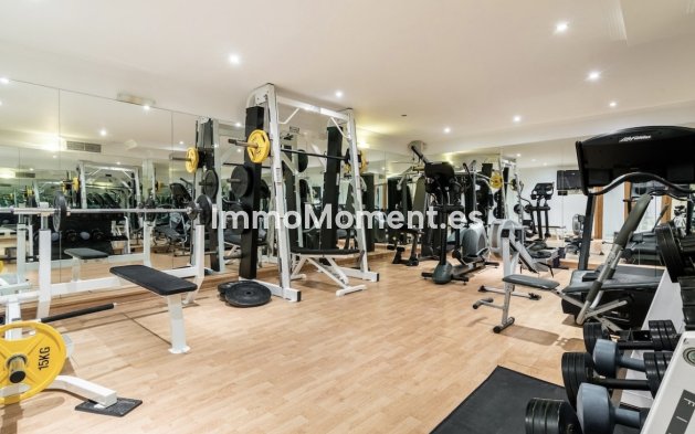 Wiederverkauf - Villa - Marbella - Artola