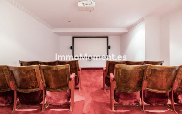 Wiederverkauf - Villa - Marbella - Artola