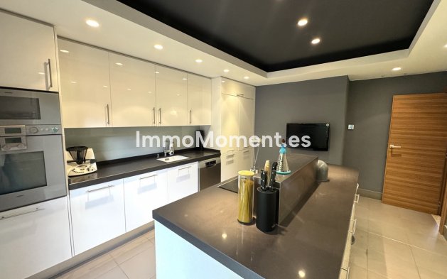Resale - Apartment - Benahavís - Monte Halcones