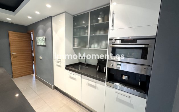 Resale - Apartment - Benahavís - Monte Halcones