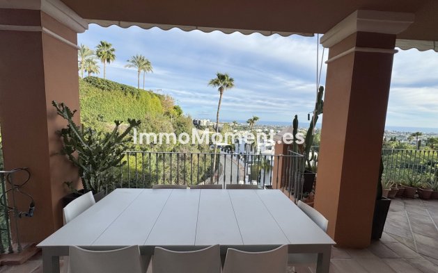 Resale - Apartment - Benahavís - Monte Halcones