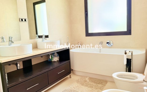 Wiederverkauf - Wohnung - Marbella - Altos de los Monteros