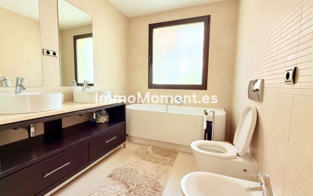 Wiederverkauf - Wohnung - Marbella - Altos de los Monteros