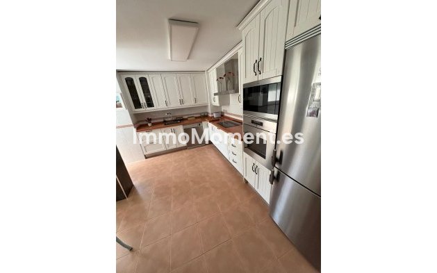 Resale - Apartment - Torremolinos