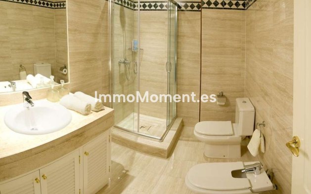 Wiederverkauf - Wohnung - Marbella - Nueva Andalucía