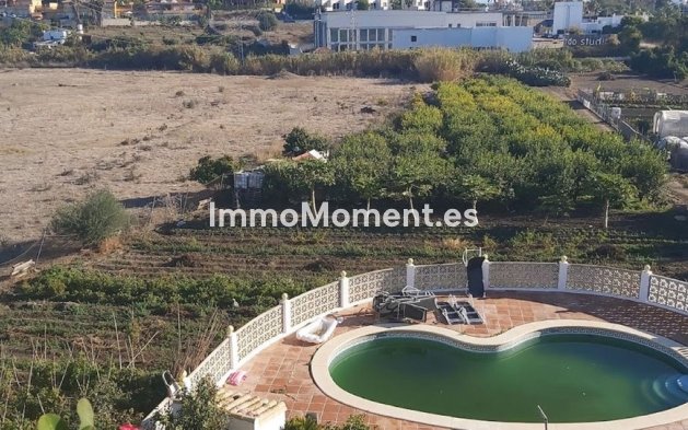 Reventa - Villa - Estepona  - Cancelada