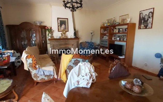 Reventa - Villa - Estepona  - Cancelada