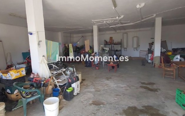 Reventa - Villa - Estepona  - Cancelada