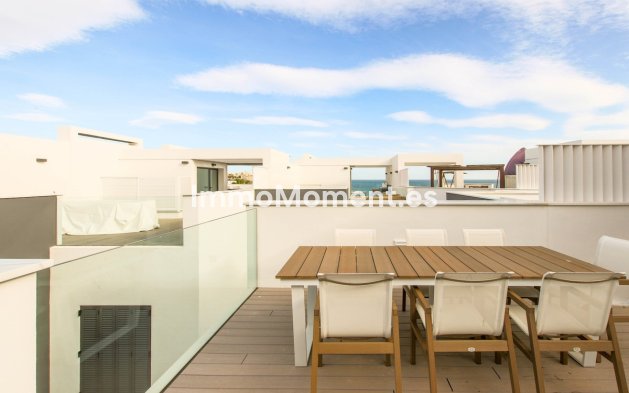 Revente - Maison mitoyenne - Estepona  - Estepona Centro