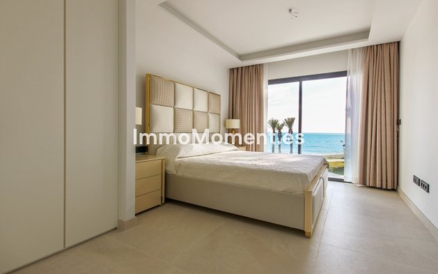 Revente - Maison mitoyenne - Estepona  - Estepona Centro