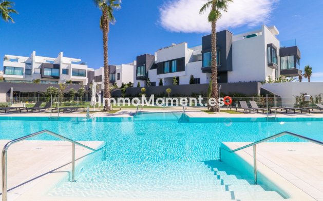 Revente - Maison mitoyenne - Estepona  - Estepona Centro