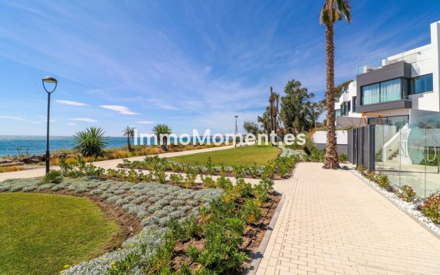 Revente - Maison mitoyenne - Estepona  - Estepona Centro