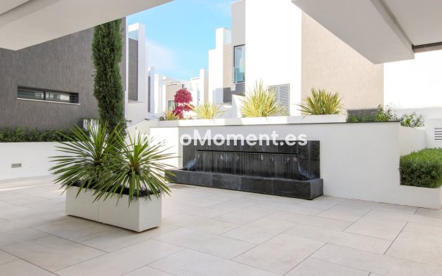 Revente - Maison mitoyenne - Estepona  - Estepona Centro