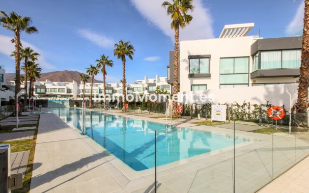 Revente - Maison mitoyenne - Estepona  - Estepona Centro