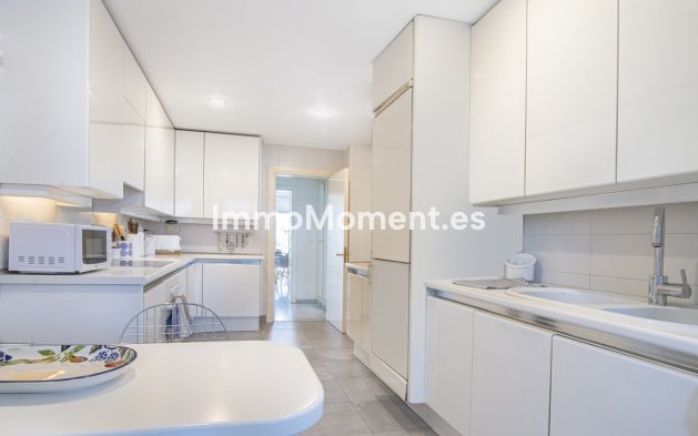 Wiederverkauf - Wohnung - Marbella - Puerto Banús