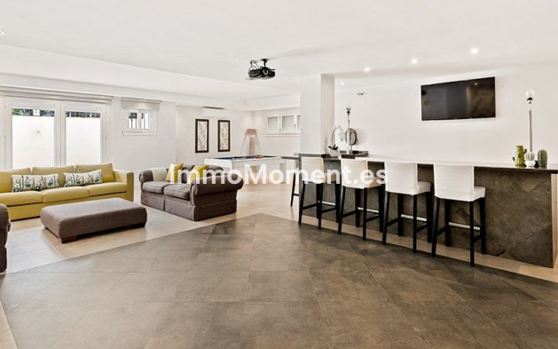 Reventa - Villa - Marbella - Nueva Andalucía