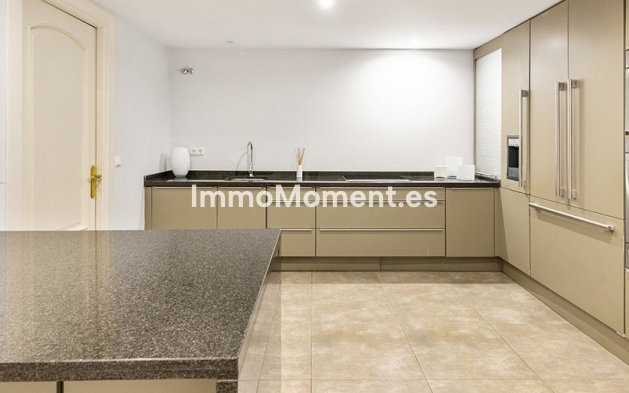 Reventa - Villa - Marbella - Nueva Andalucía