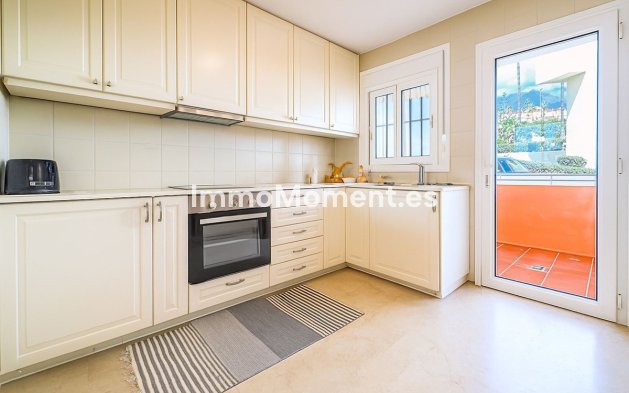 Revente - Maison mitoyenne - Estepona  - Estepona Centro