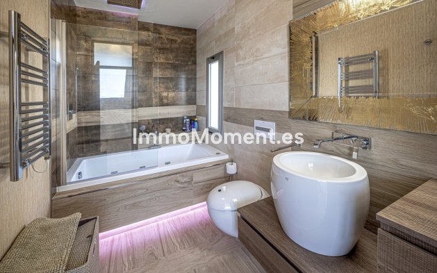 Wiederverkauf - Wohnung - Estepona  - Estepona Centro