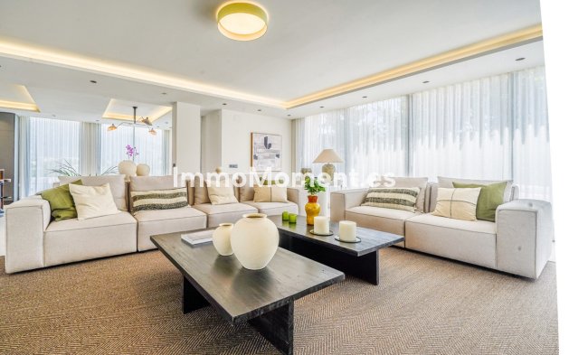 Revente - Villa - Marbella - Nueva Andalucía