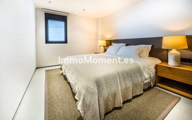 Revente - Villa - Marbella - Nueva Andalucía