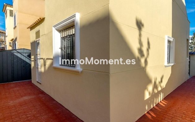 Wiederverkauf - Villa - Orihuela - Villamartin