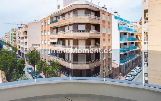 Resale - Apartment - Torrevieja - Playa del Cura