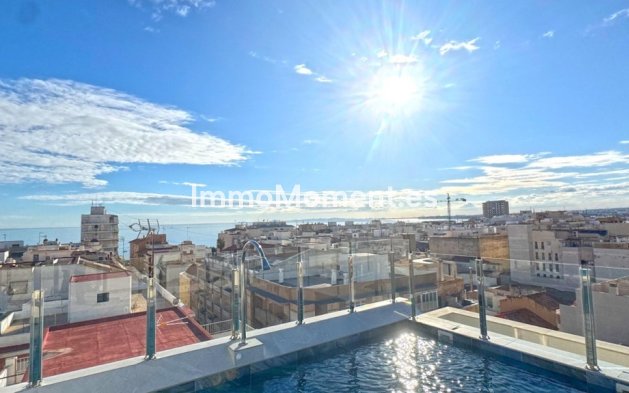 Resale - Apartment - Torrevieja - Playa del Cura