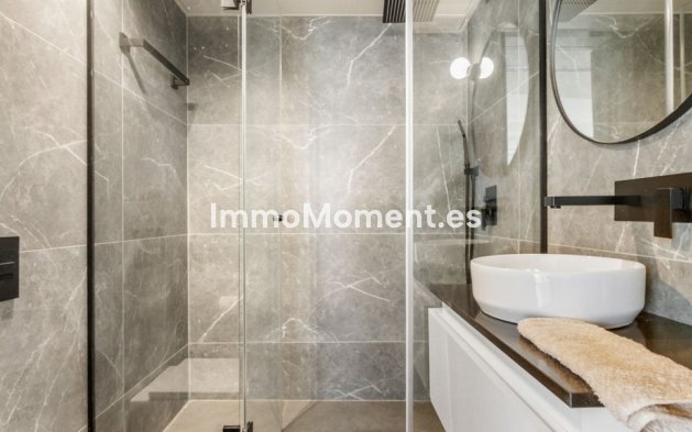 Wiederverkauf - Wohnung - Torrevieja - Torrevieja Centro