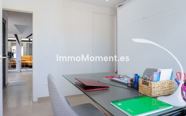 Wiederverkauf - Reihenhaus - Benijofar