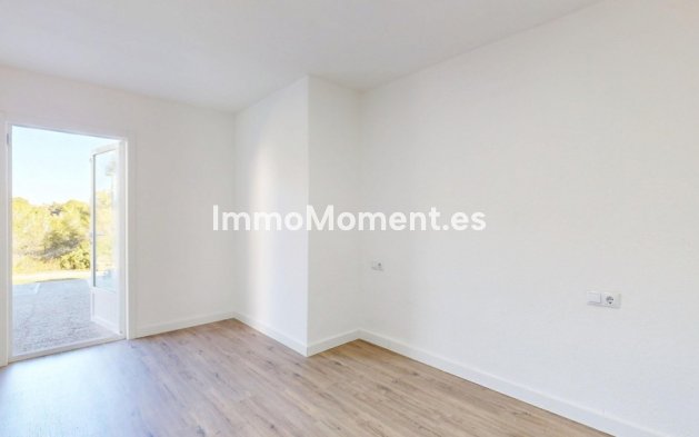 Resale - Apartment - Orihuela - Villamartin