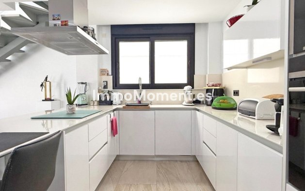 Wiederverkauf - Villa - Orihuela - Villamartin