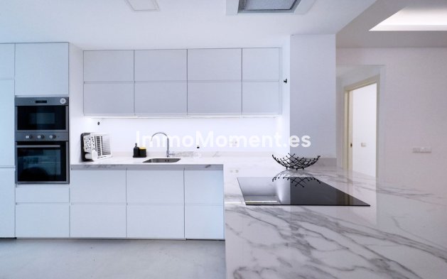 Wiederverkauf - Wohnung - Marbella - Nueva Andalucía