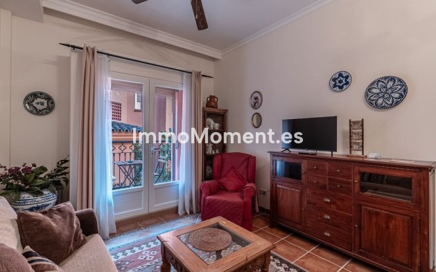 Resale - Apartment - Benahavís - Benahavís Centro