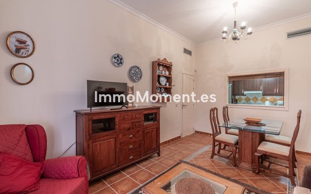 Resale - Apartment - Benahavís - Benahavís Centro