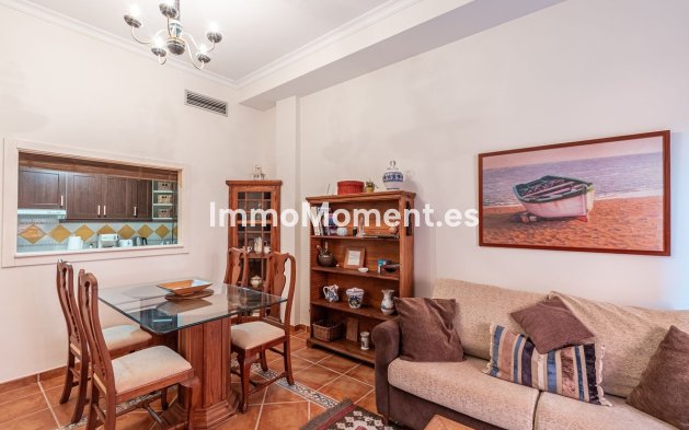 Resale - Apartment - Benahavís - Benahavís Centro