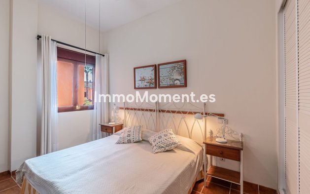 Resale - Apartment - Benahavís - Benahavís Centro