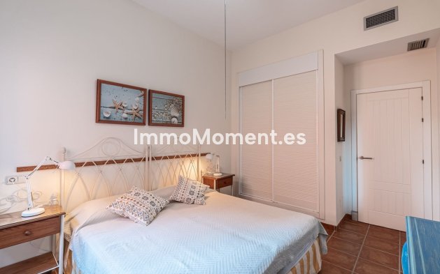 Resale - Apartment - Benahavís - Benahavís Centro