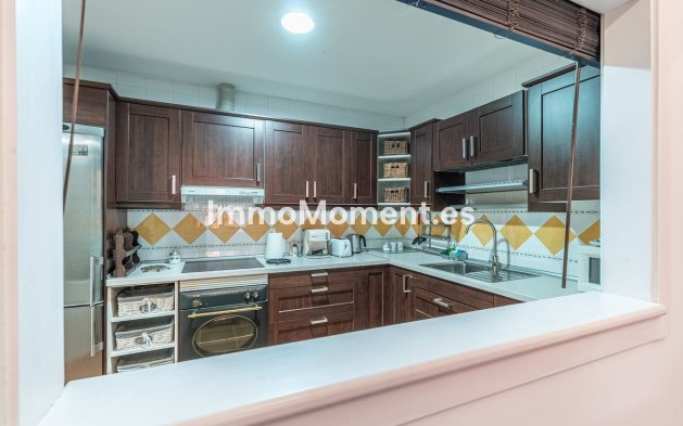 Resale - Apartment - Benahavís - Benahavís Centro
