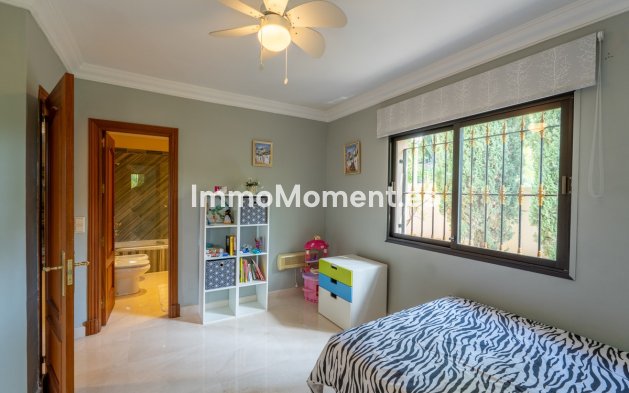 Revente - Villa - Benahavís - Benahavís Centro