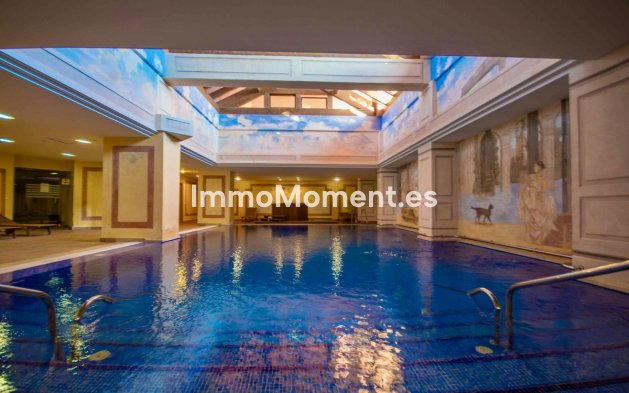 Revente - Appartement - Estepona  - Estepona Centro